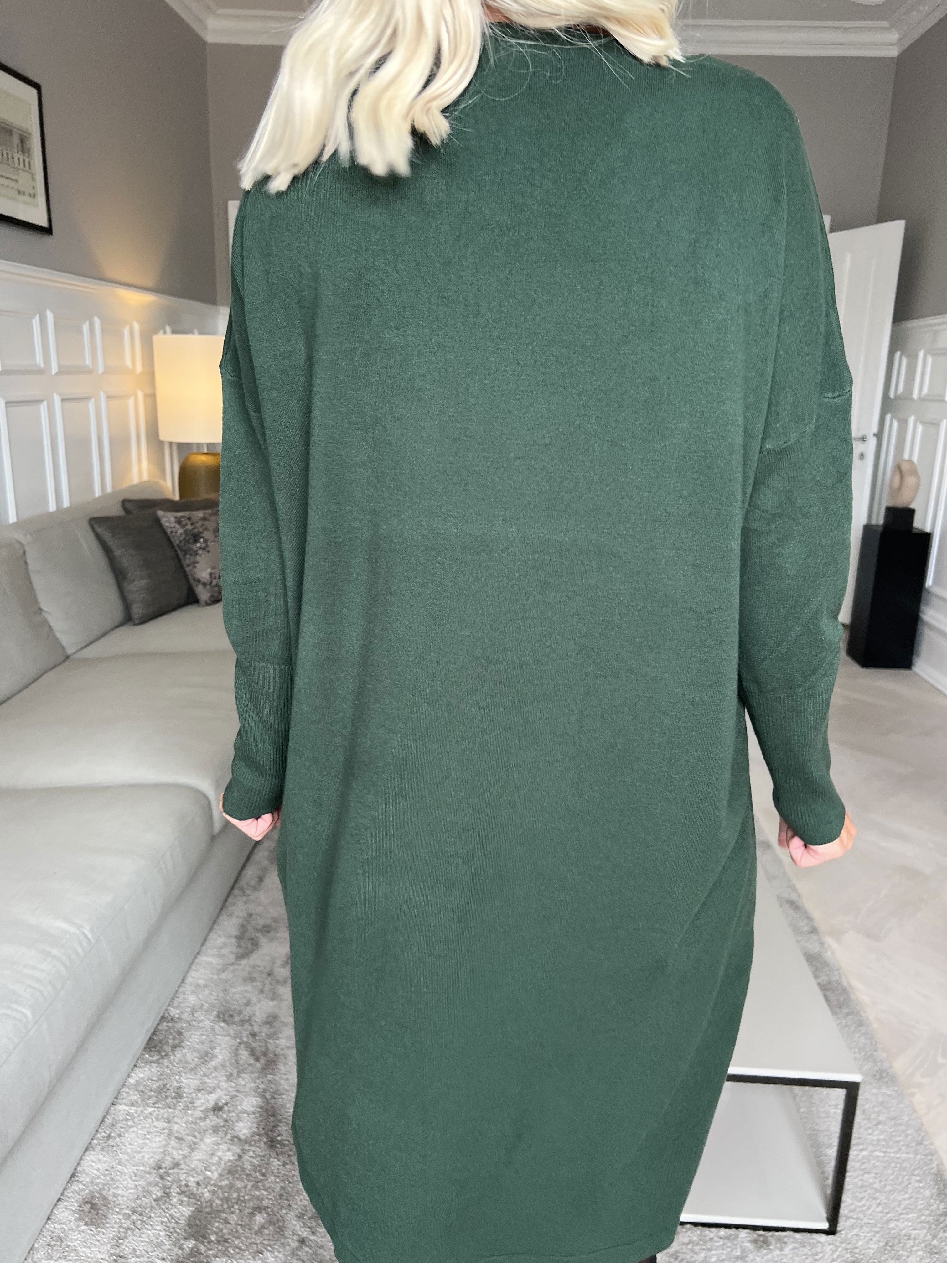 Luna - Mjuk stickad plus size klänning med strass